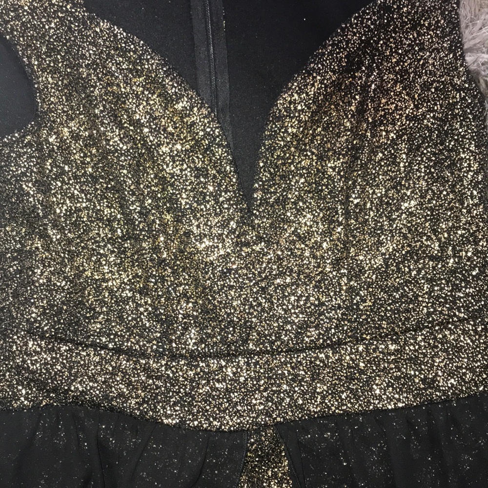 Dress - Picture 2 of 6